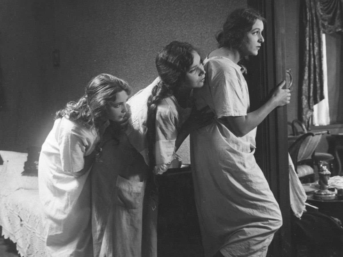 Weibliche Junggesellen - Svenska Filminstitutet